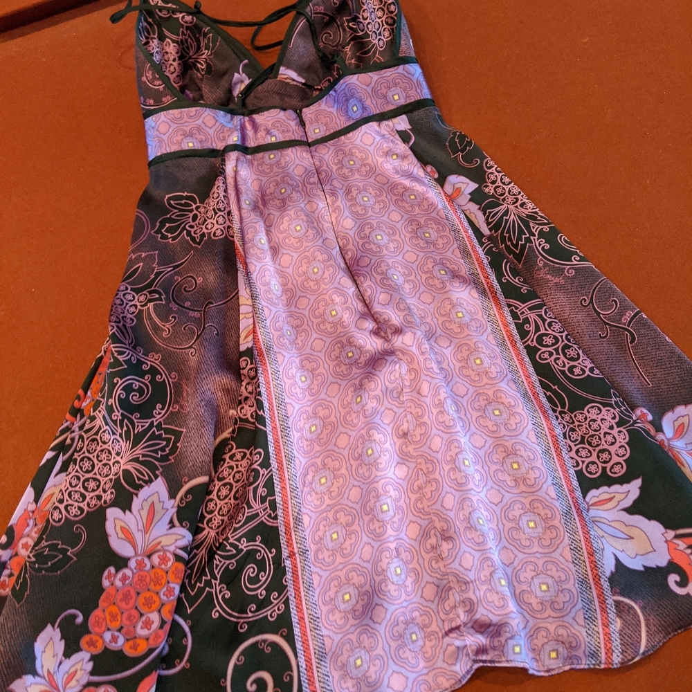 Dress - Picture 4 of 5